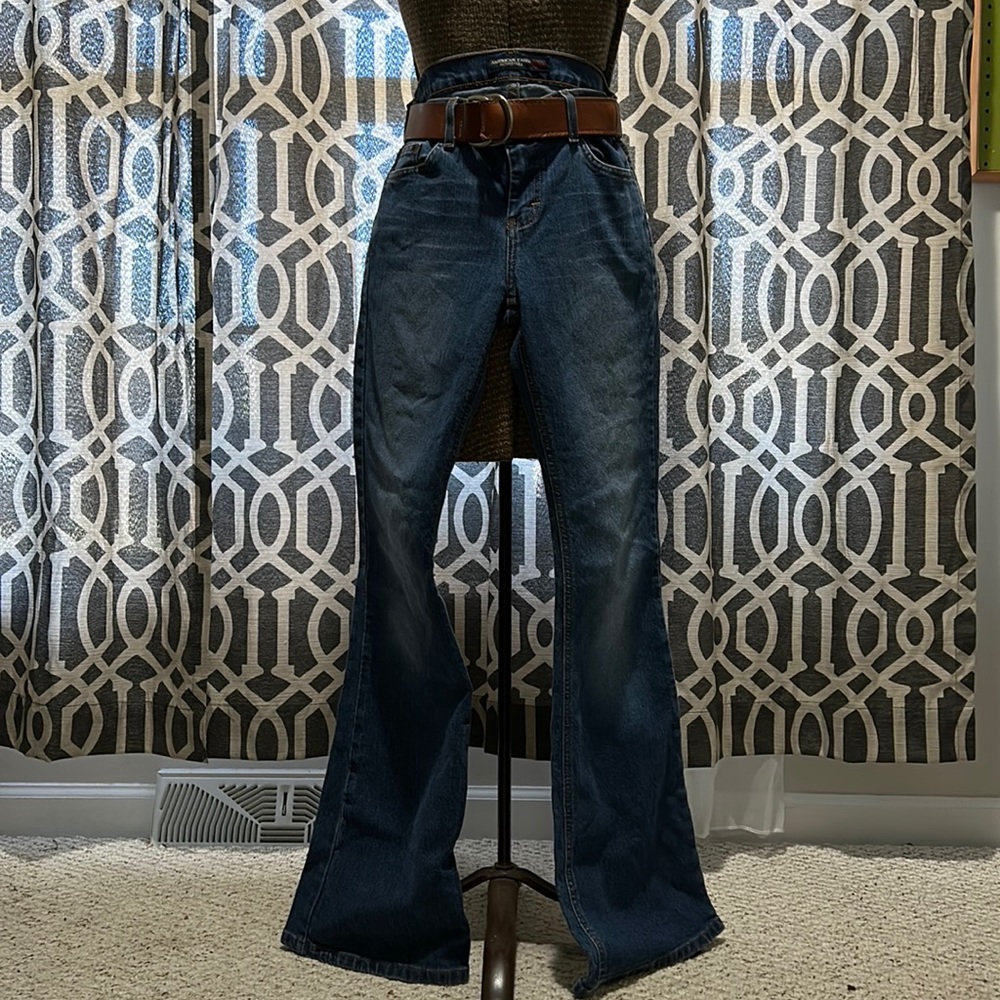 America Eagle dark wash wide legged jeans
